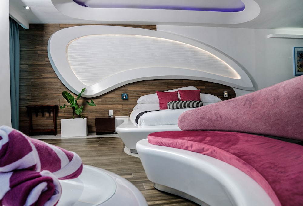 The Carmen Hotel - Ocean Front — Hotel rooms in Playa del Carmen, Quintana Roo