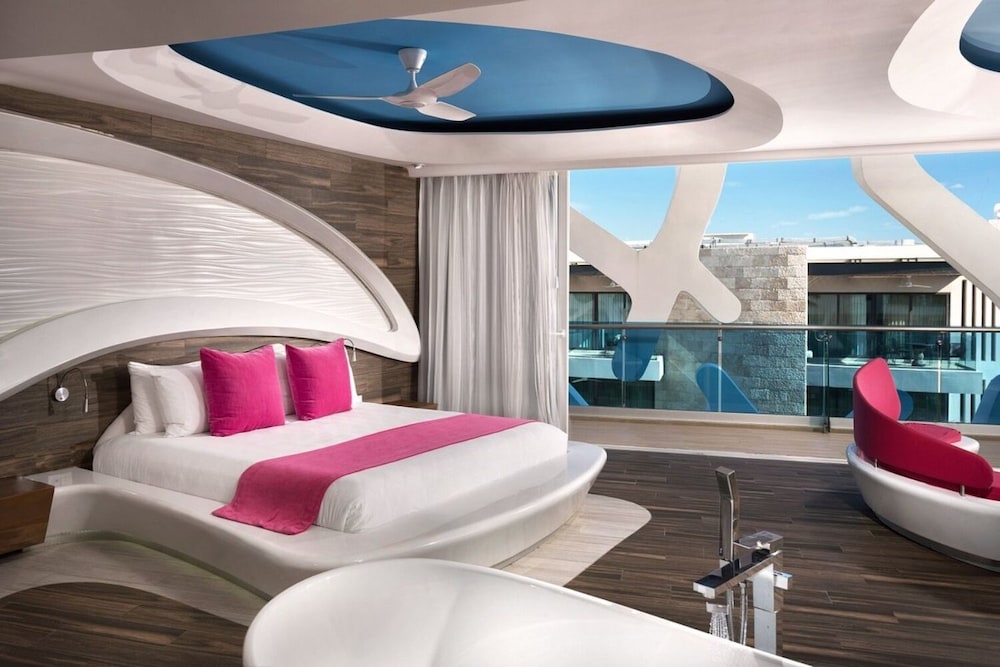 The Carmen Hotel - Ocean Front — Hotel rooms in Playa del Carmen, Quintana Roo