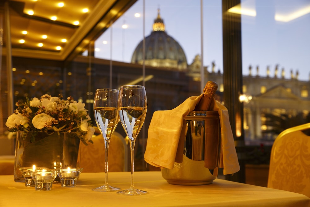 Residenza Paolo VI — Restaurant & bars in Rome, Lazio