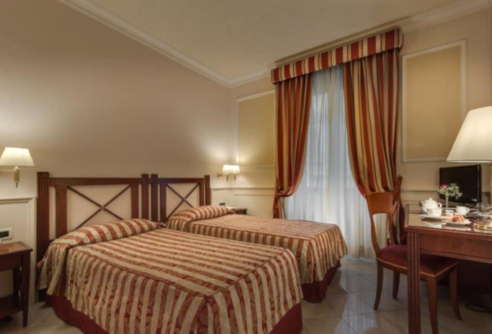 Residenza Paolo VI — Hotel rooms in Rome, Lazio
