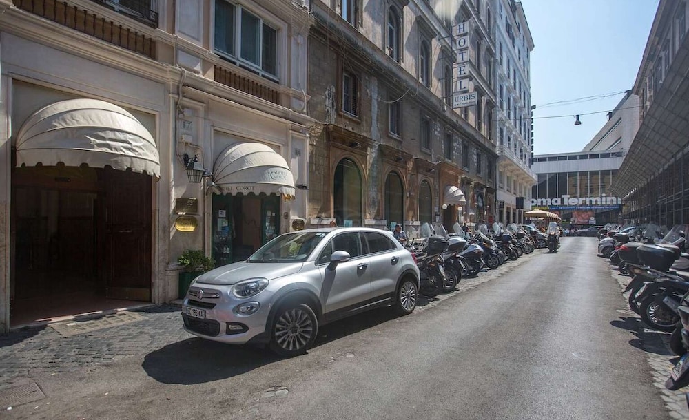 Hotel Rimini — Hotel building in Rome, Lazio