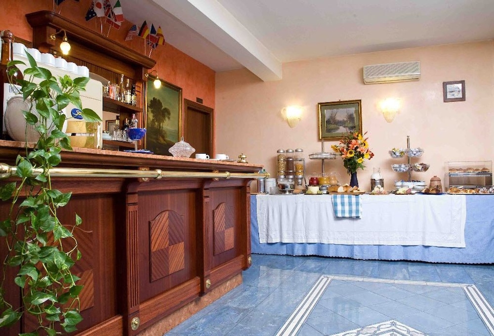Hotel Rimini — Restaurant & bars in Rome, Lazio