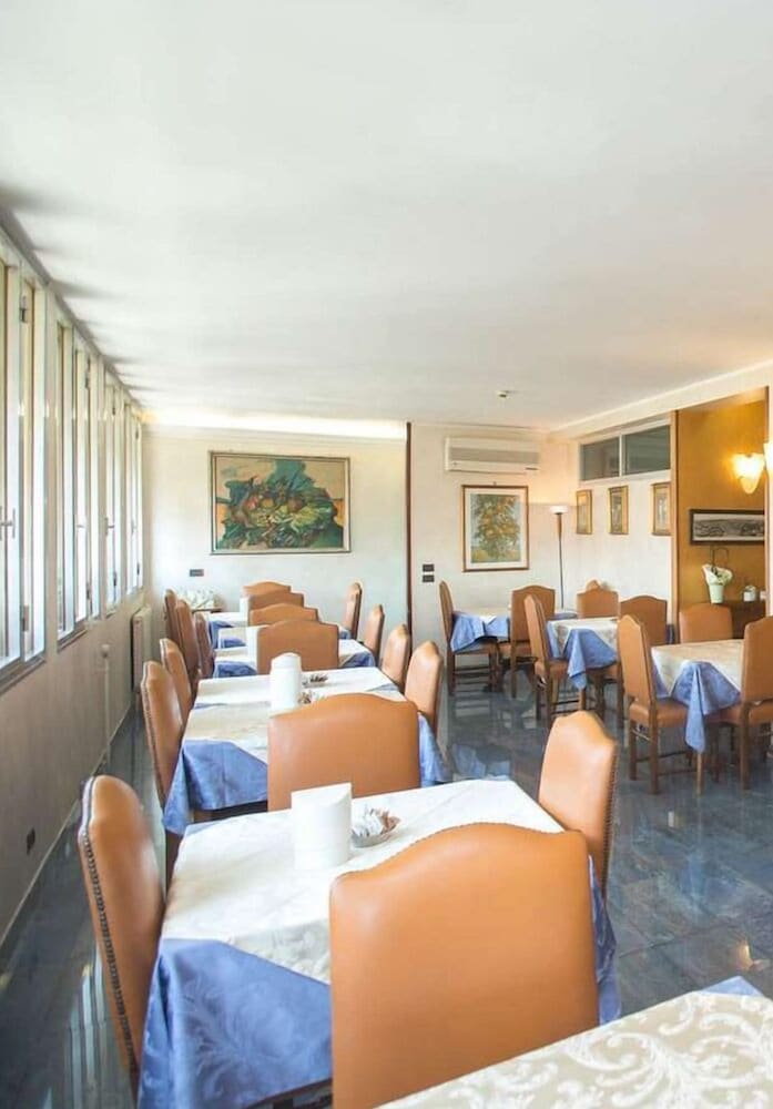 Hotel Rimini — Restaurant & bars in Rome, Lazio