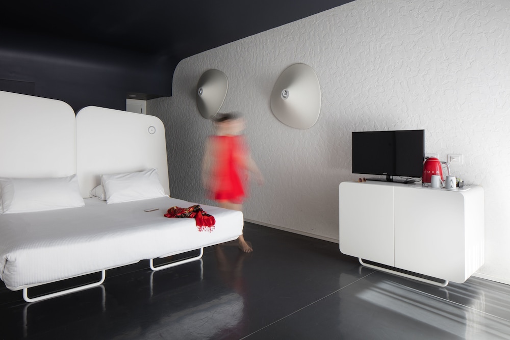 Hotel Ripa Roma — Hotel rooms in Rome, Lazio