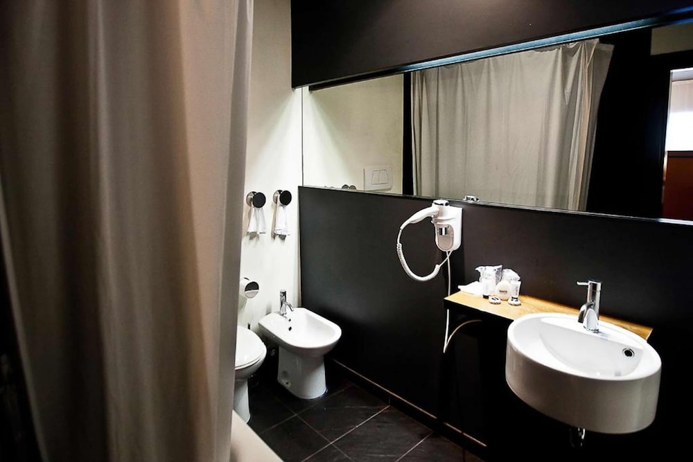 Hotel Ripa Roma — Hotel rooms in Rome, Lazio