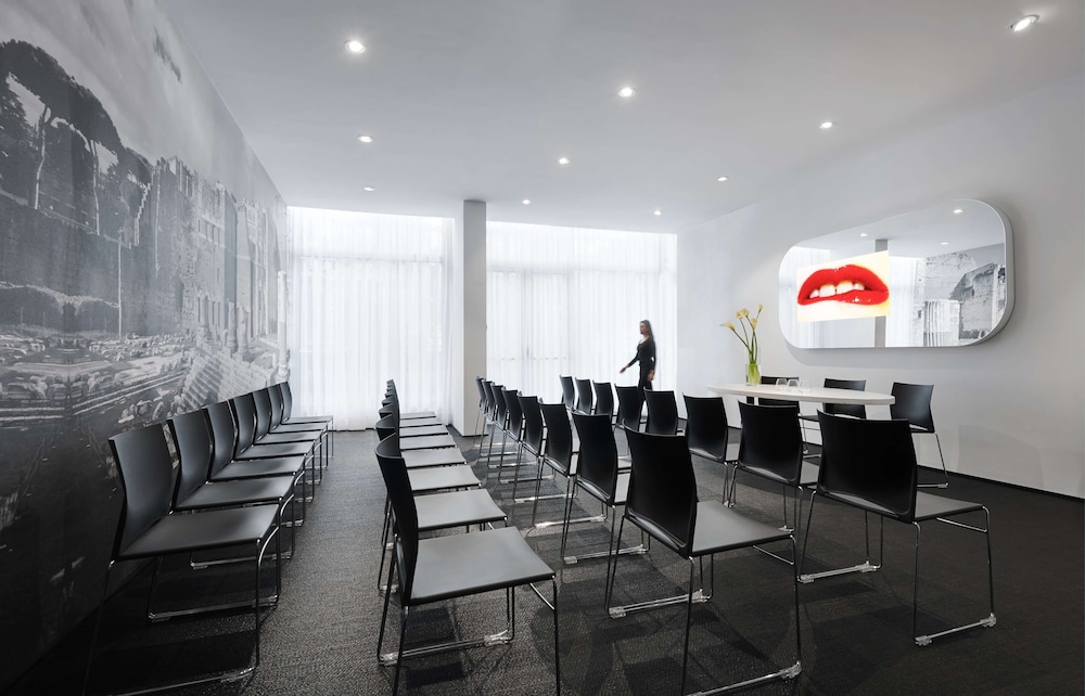 Hotel Ripa Roma — Hotel building in Rome, Lazio