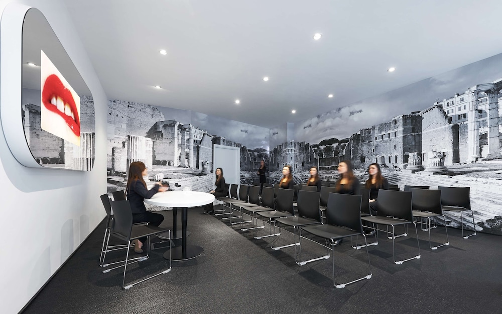 Hotel Ripa Roma — Hotel building in Rome, Lazio