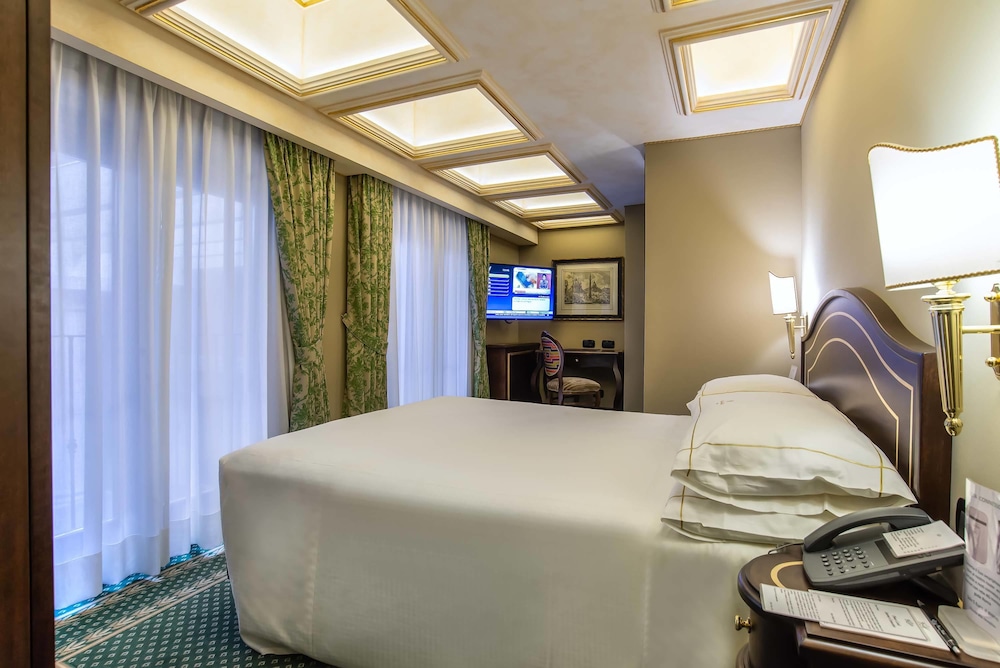 River Palace Hotel — Hotel rooms in Rome, Lazio