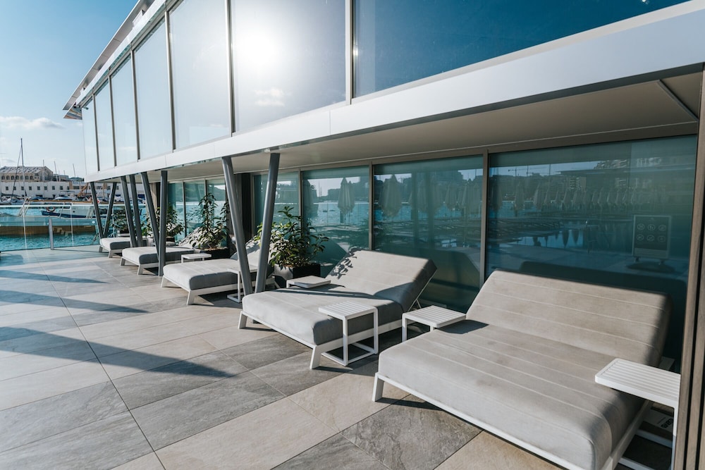 Bayview Hotel by ST Hotels — Hotel building in Gzira, Malta Island