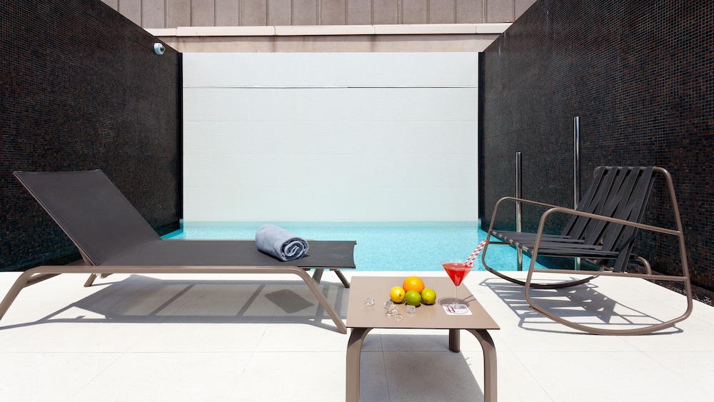 Hotel España Ocean Drive — Swimming pool in Barcelona, Catalonia