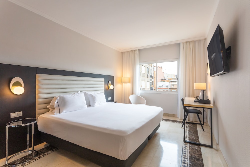 Eurostars Cristal Palace