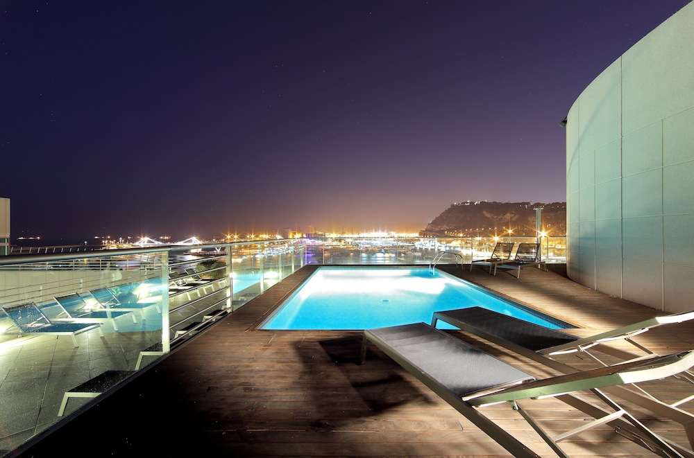 Eurostars Grand Marina — Swimming pool in Barcelona, Catalonia