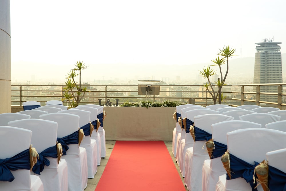 Eurostars Grand Marina — Hotel building in Barcelona, Catalonia