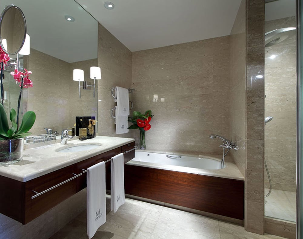 Eurostars Grand Marina — Hotel rooms in Barcelona, Catalonia