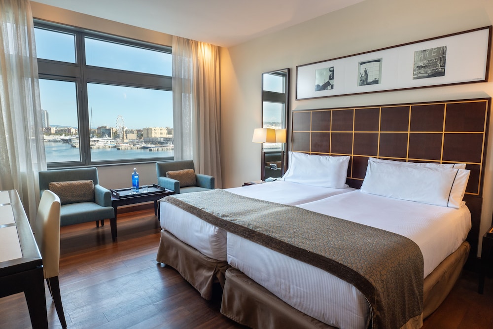 Eurostars Grand Marina — Hotel rooms in Barcelona, Catalonia