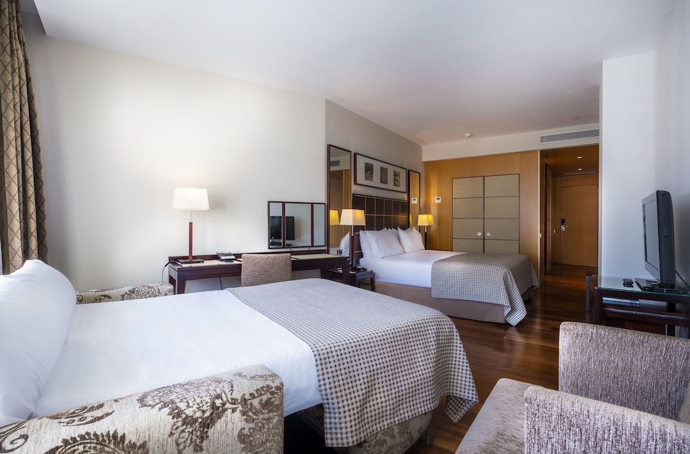 Eurostars Grand Marina — Hotel rooms in Barcelona, Catalonia