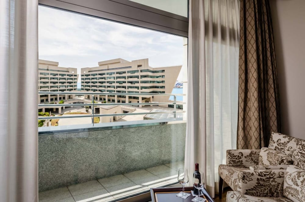 Eurostars Grand Marina — Hotel rooms in Barcelona, Catalonia