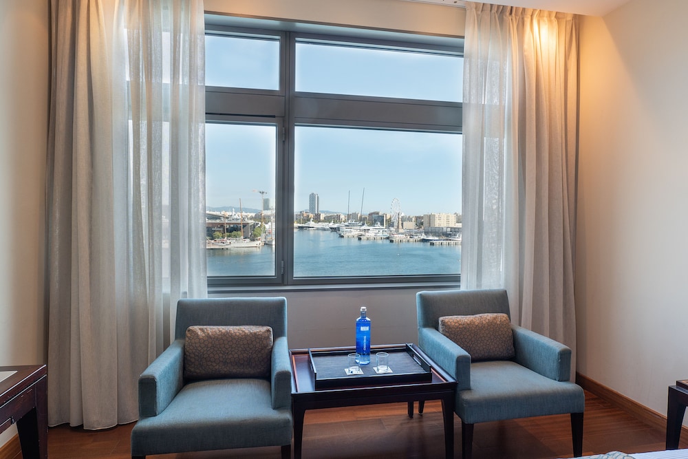 Eurostars Grand Marina — Hotel rooms in Barcelona, Catalonia