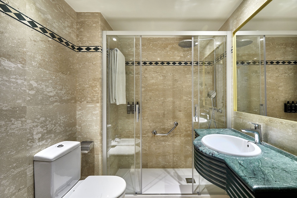 Hotel Exe Mitre — Hotel rooms in Barcelona, Catalonia