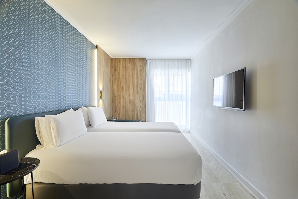 Hotel Exe Mitre — Hotel rooms in Barcelona, Catalonia