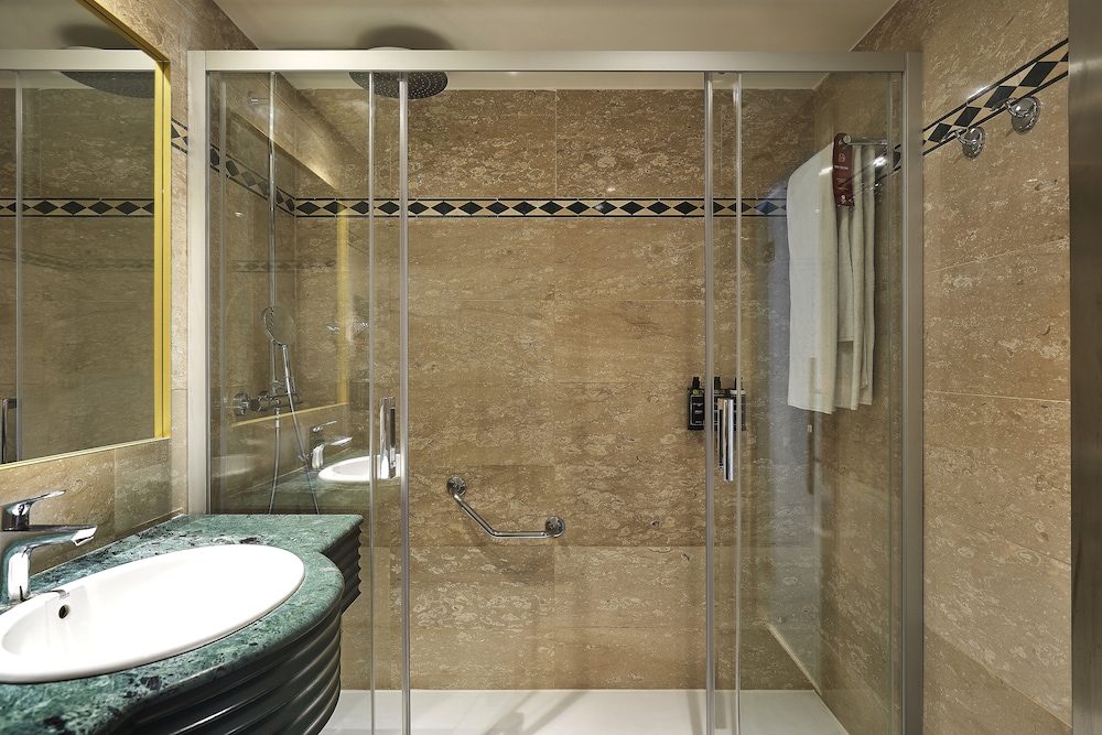 Hotel Exe Mitre — Hotel rooms in Barcelona, Catalonia