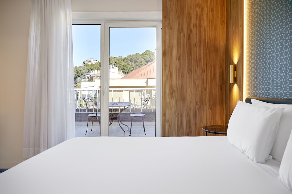 Hotel Exe Mitre — Hotel rooms in Barcelona, Catalonia