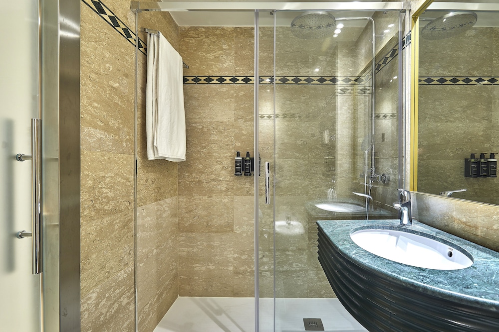 Hotel Exe Mitre — Hotel rooms in Barcelona, Catalonia