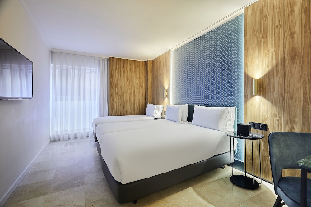 Hotel Exe Mitre — Hotel rooms in Barcelona, Catalonia
