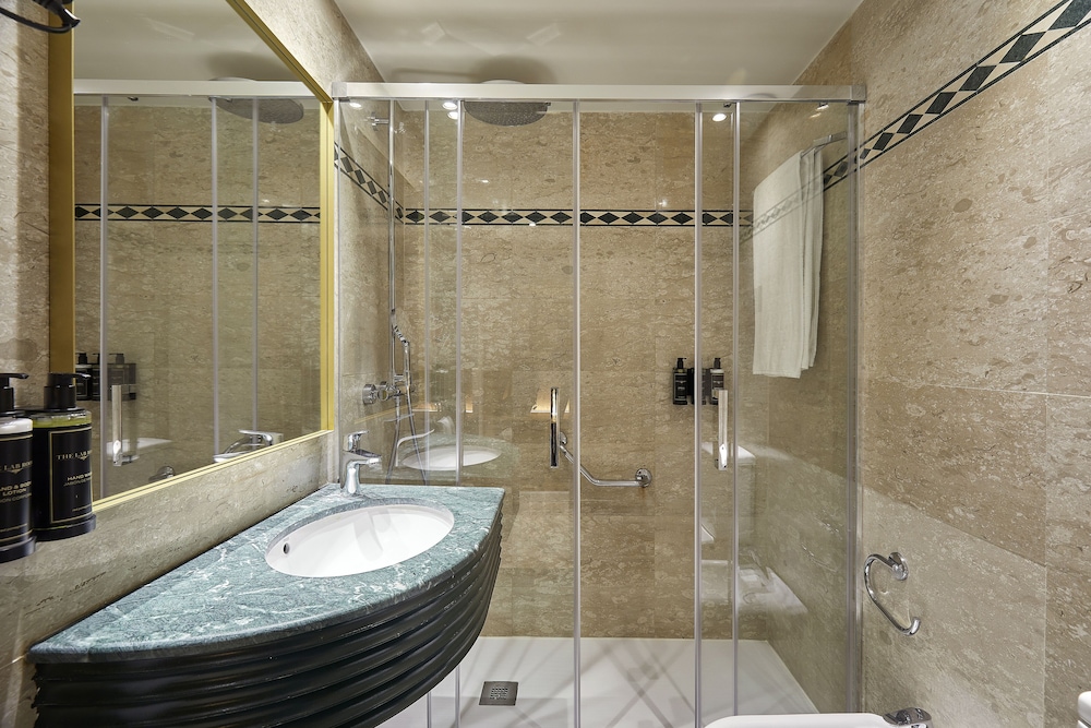 Hotel Exe Mitre — Hotel rooms in Barcelona, Catalonia