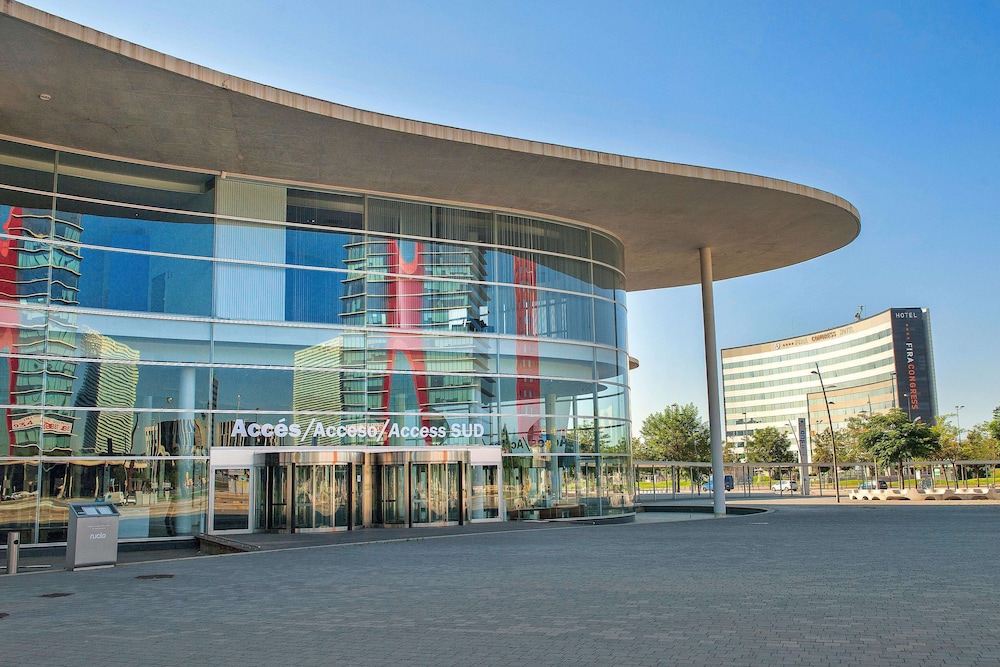 Alexandre Fira Congress — Hotel building in Barcelona, Catalonia