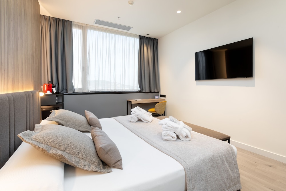 Alexandre Fira Congress — Hotel rooms in Barcelona, Catalonia