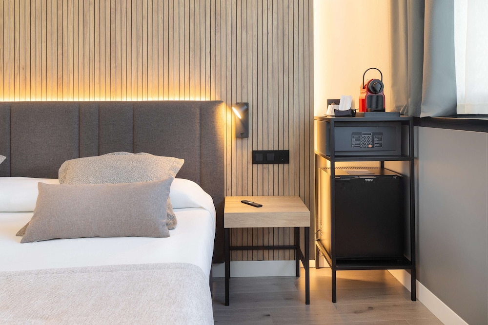 Alexandre Fira Congress — Hotel rooms in Barcelona, Catalonia