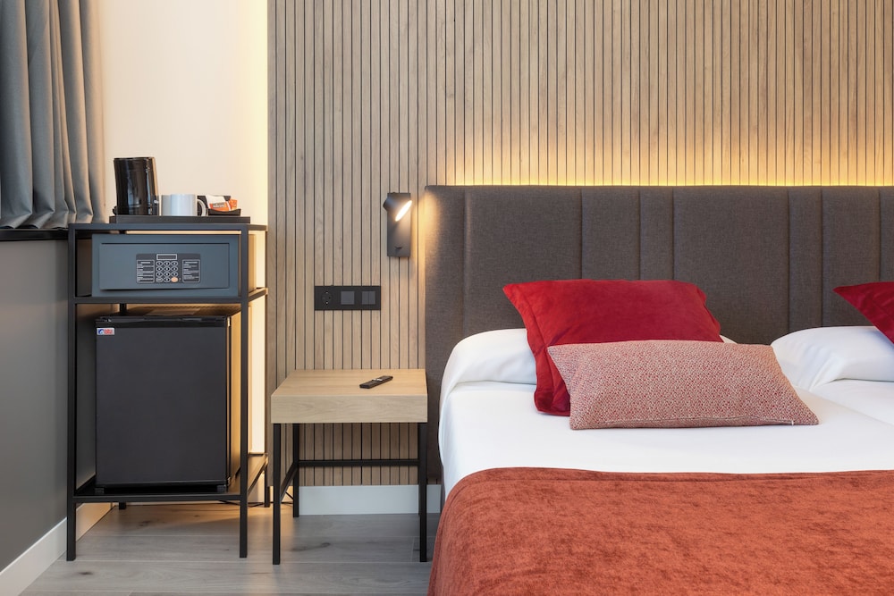 Alexandre Fira Congress — Hotel rooms in Barcelona, Catalonia