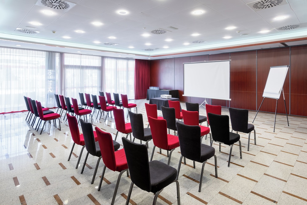 Alexandre FrontAir Congress — Hotel building in Barcelona, Catalonia