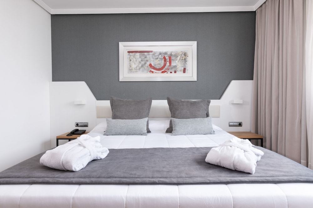 Alexandre FrontAir Congress — Hotel rooms in Barcelona, Catalonia