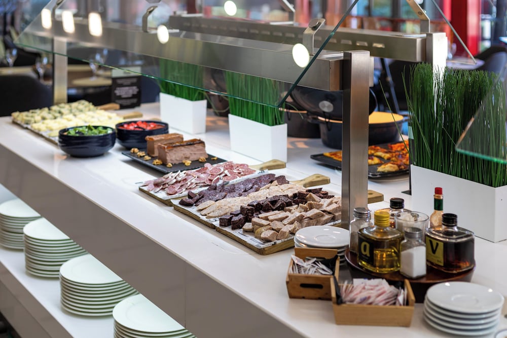 Alexandre FrontAir Congress — Restaurant & bars in Barcelona, Catalonia
