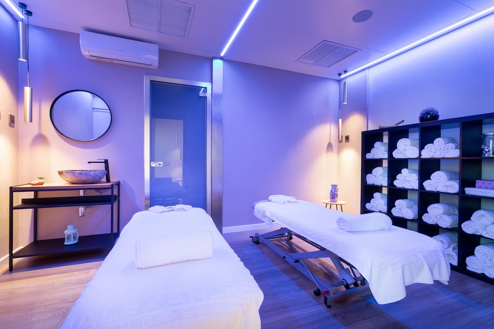 Alexandre FrontAir Congress — Spa in Barcelona, Catalonia