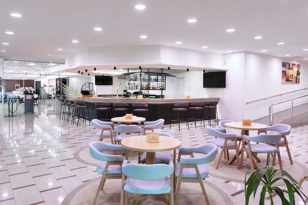 Alexandre FrontAir Congress — Restaurant & bars in Barcelona, Catalonia