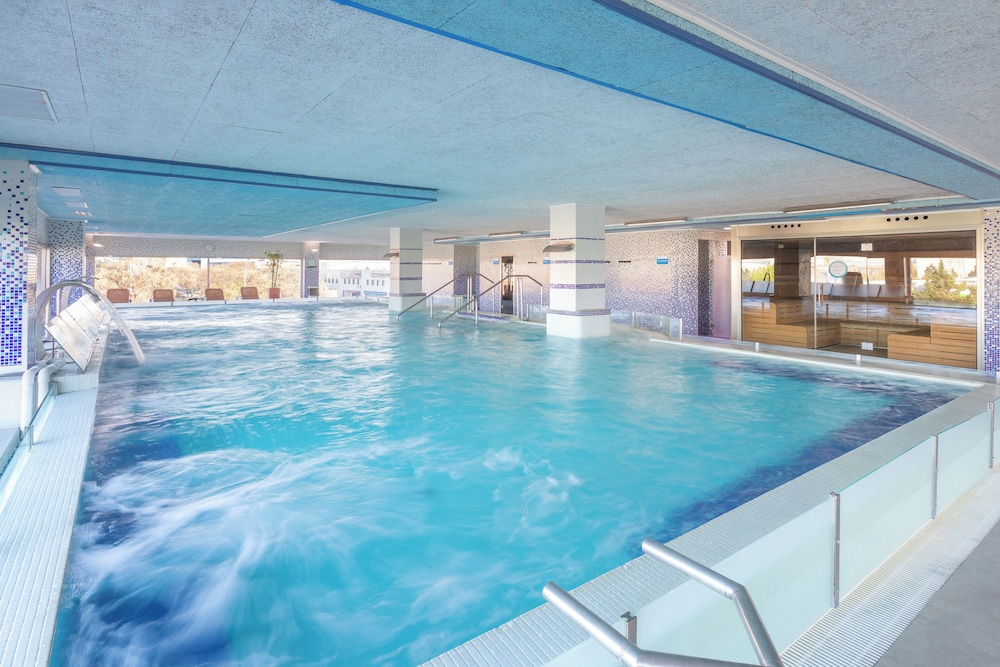 Alexandre FrontAir Congress — Swimming pool in Barcelona, Catalonia