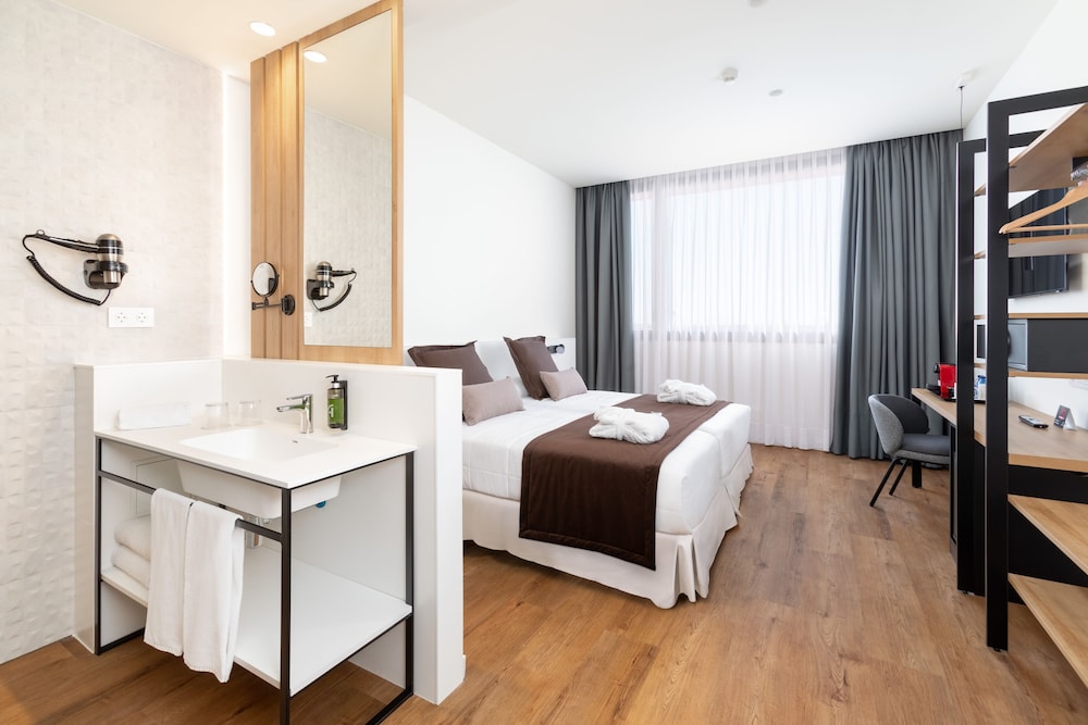Alexandre FrontAir Congress — Hotel rooms in Barcelona, Catalonia