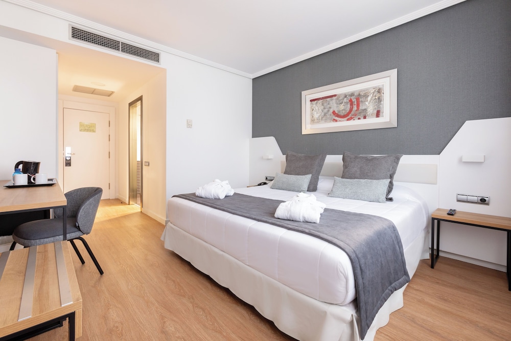 Alexandre FrontAir Congress — Hotel rooms in Barcelona, Catalonia
