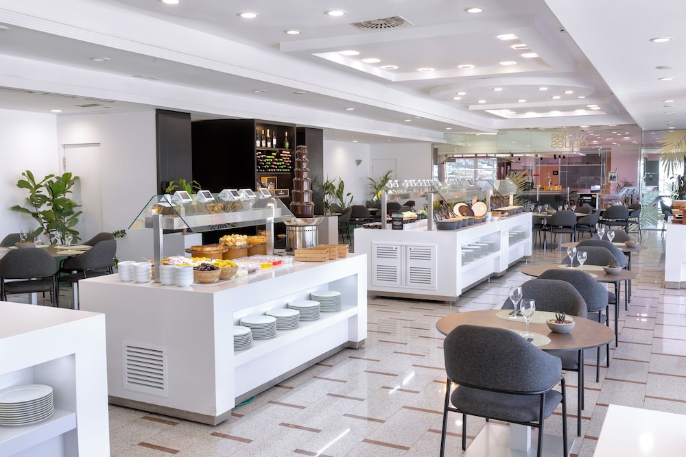 Alexandre FrontAir Congress — Restaurant & bars in Barcelona, Catalonia
