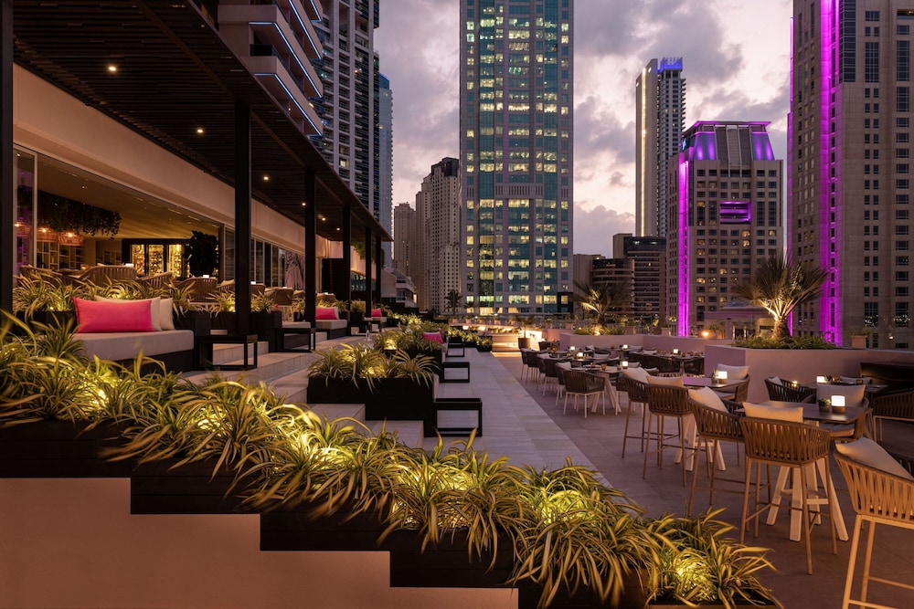 Grosvenor House, a Luxury Collection Hotel, Dubai — Restaurant & bars in Dubai
