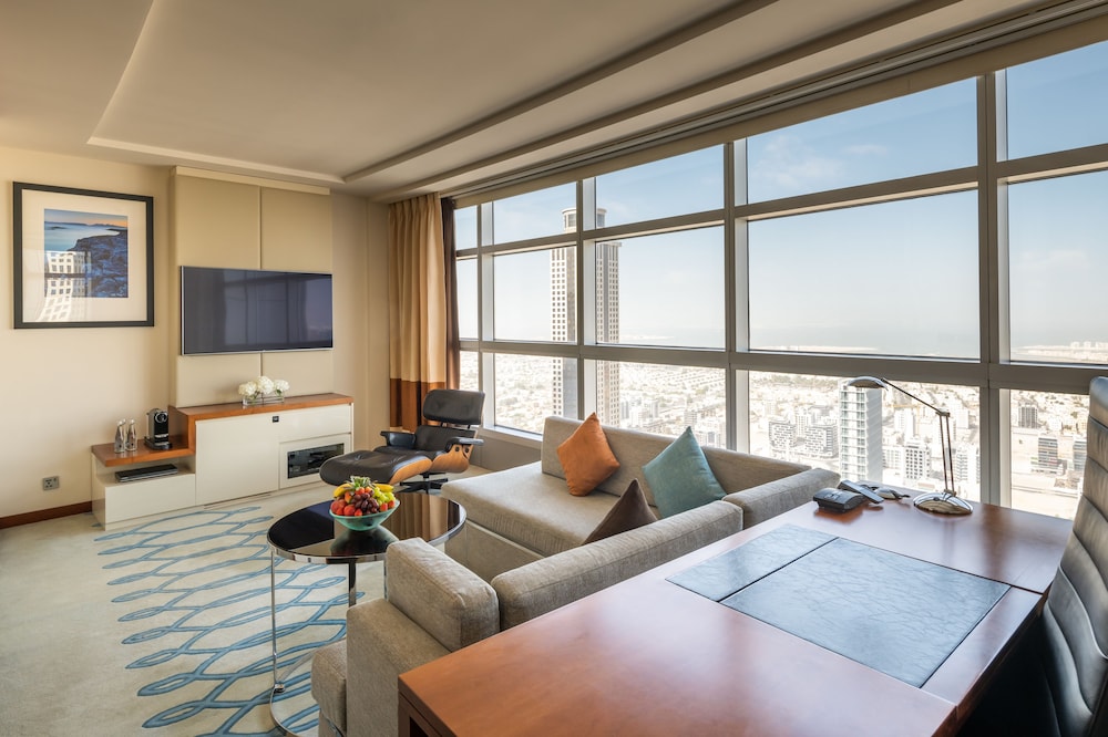 Jumeirah Emirates Towers Dubai — Hotel rooms in Dubai