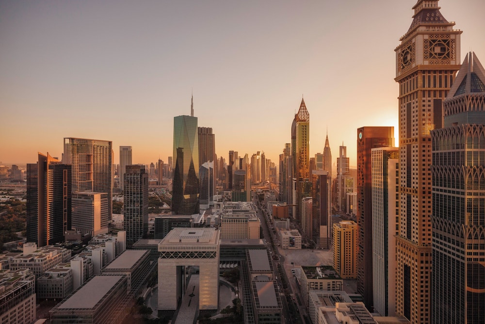 Jumeirah Emirates Towers Dubai — Attractions in the area in Dubai