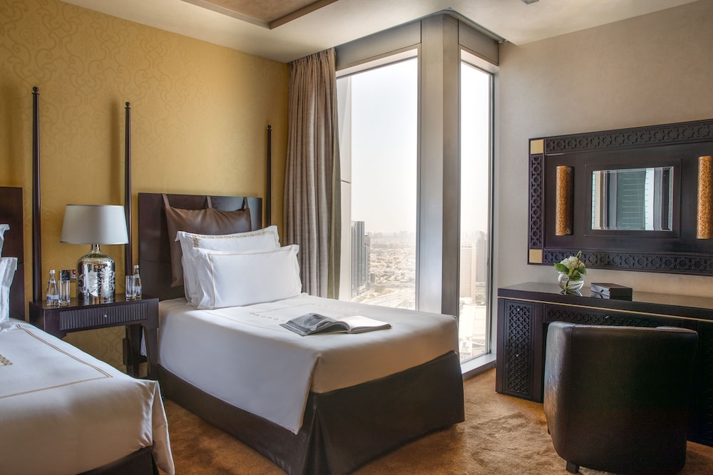 Jumeirah Emirates Towers Dubai — Hotel rooms in Dubai