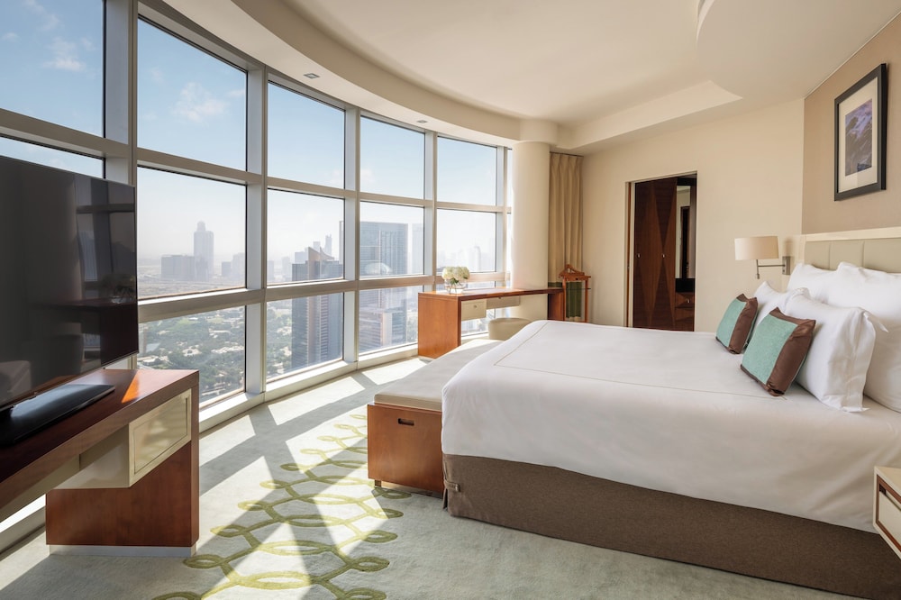 Jumeirah Emirates Towers Dubai — Hotel rooms in Dubai