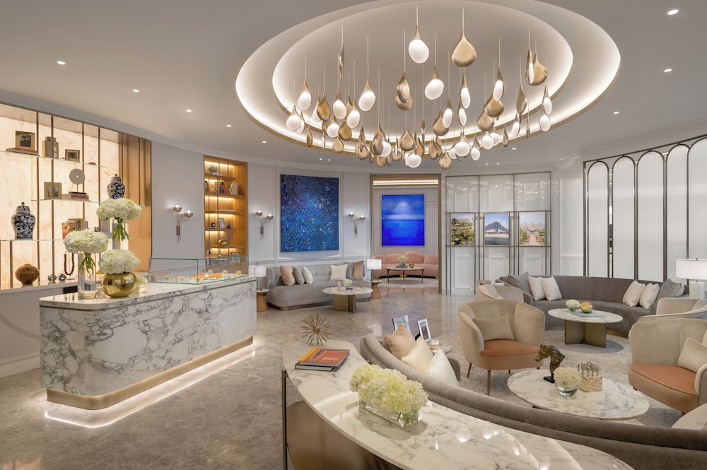 Jumeirah Emirates Towers Dubai — Restaurant & bars in Dubai