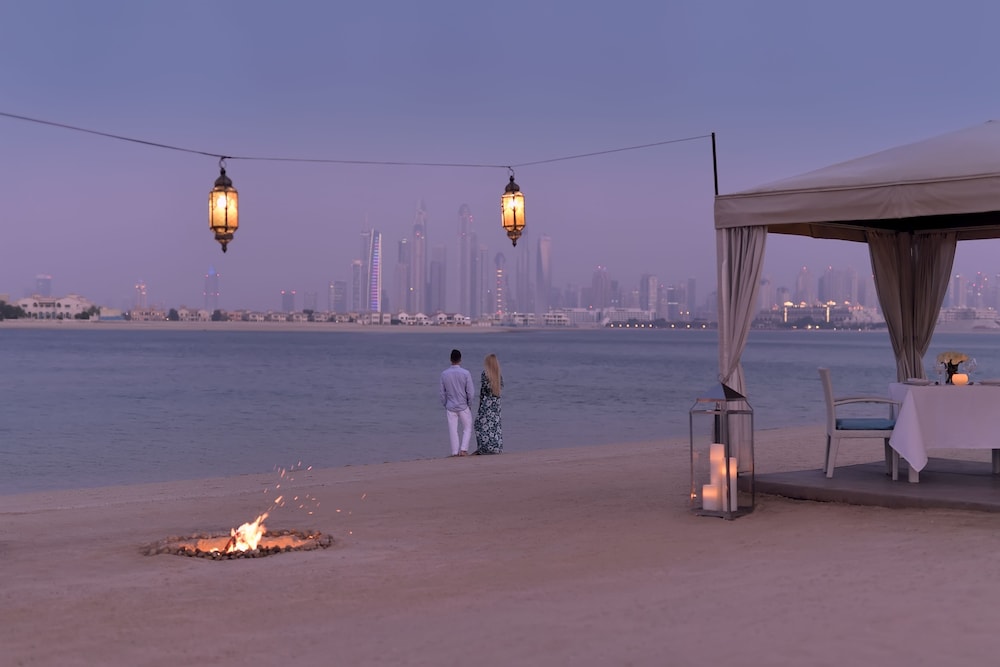 Kempinski Hotel Palm Jumeirah — Beach in Dubai