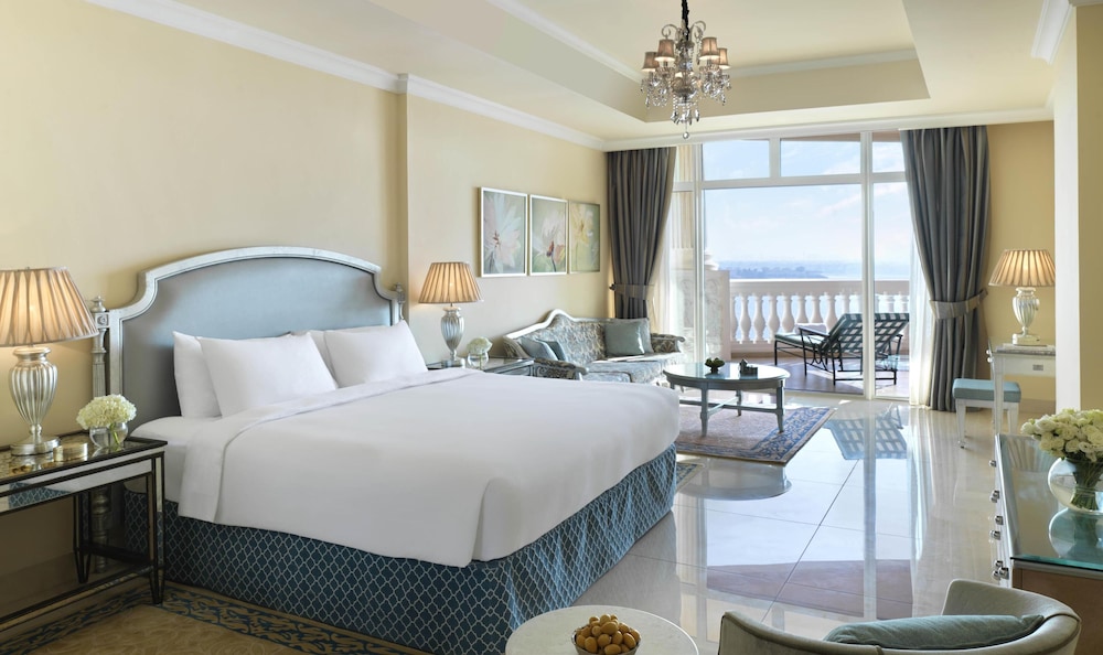 Kempinski Hotel Palm Jumeirah — Hotel rooms in Dubai